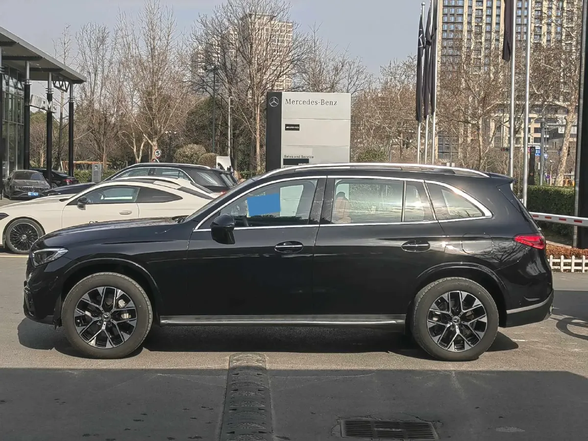 2025 Mercedes-Benz GLC Class 2.0T 204HP L4 9AT PHEV 30.9KWH,autocango,china used car exporter,china ev exporter,chinese used car exporter,chinese used ev exporter