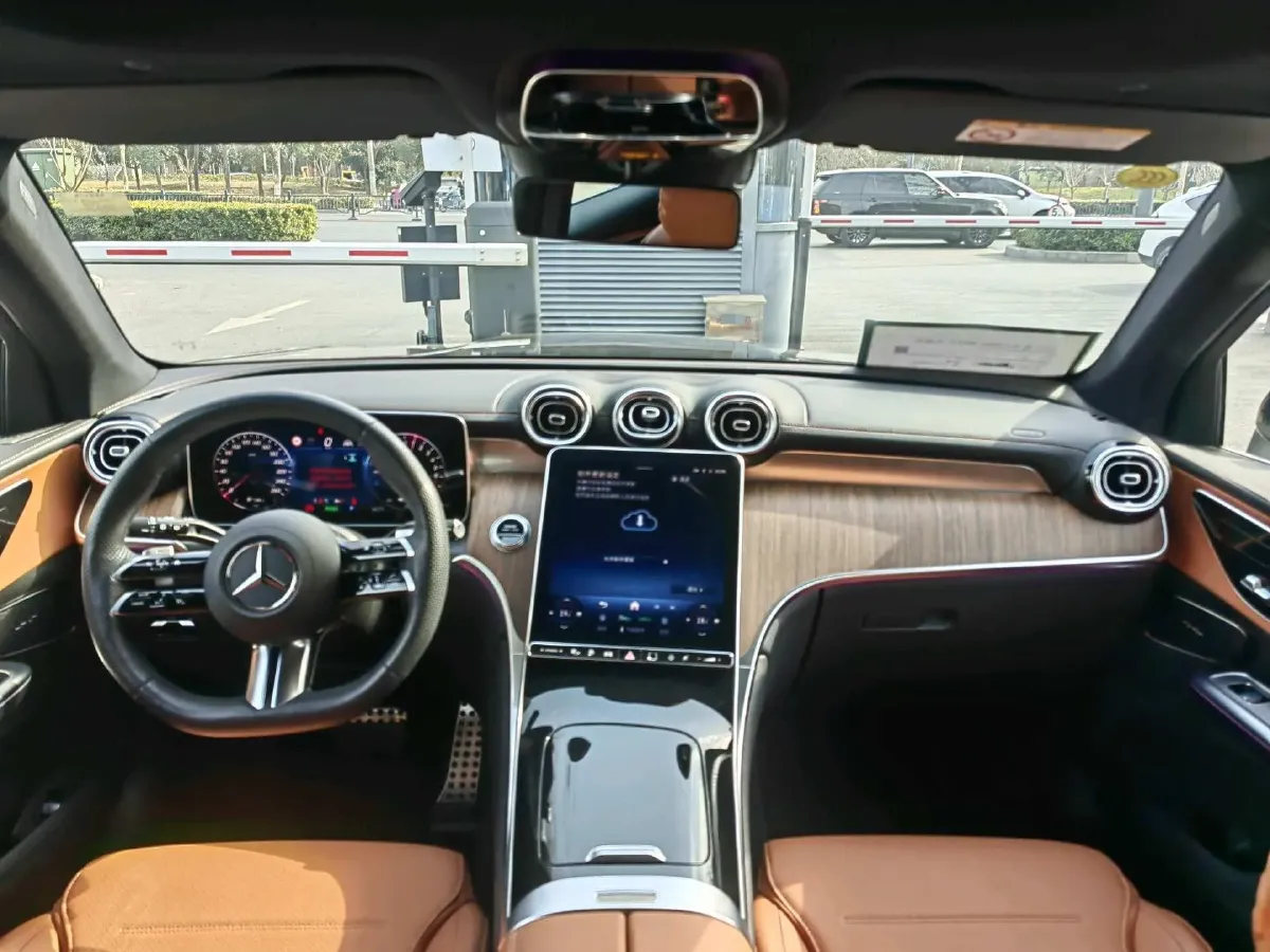 2025 Mercedes-Benz GLC Class 2.0T 204HP L4 9AT PHEV 30.9KWH,autocango,china used car exporter,china ev exporter,chinese used car exporter,chinese used ev exporter