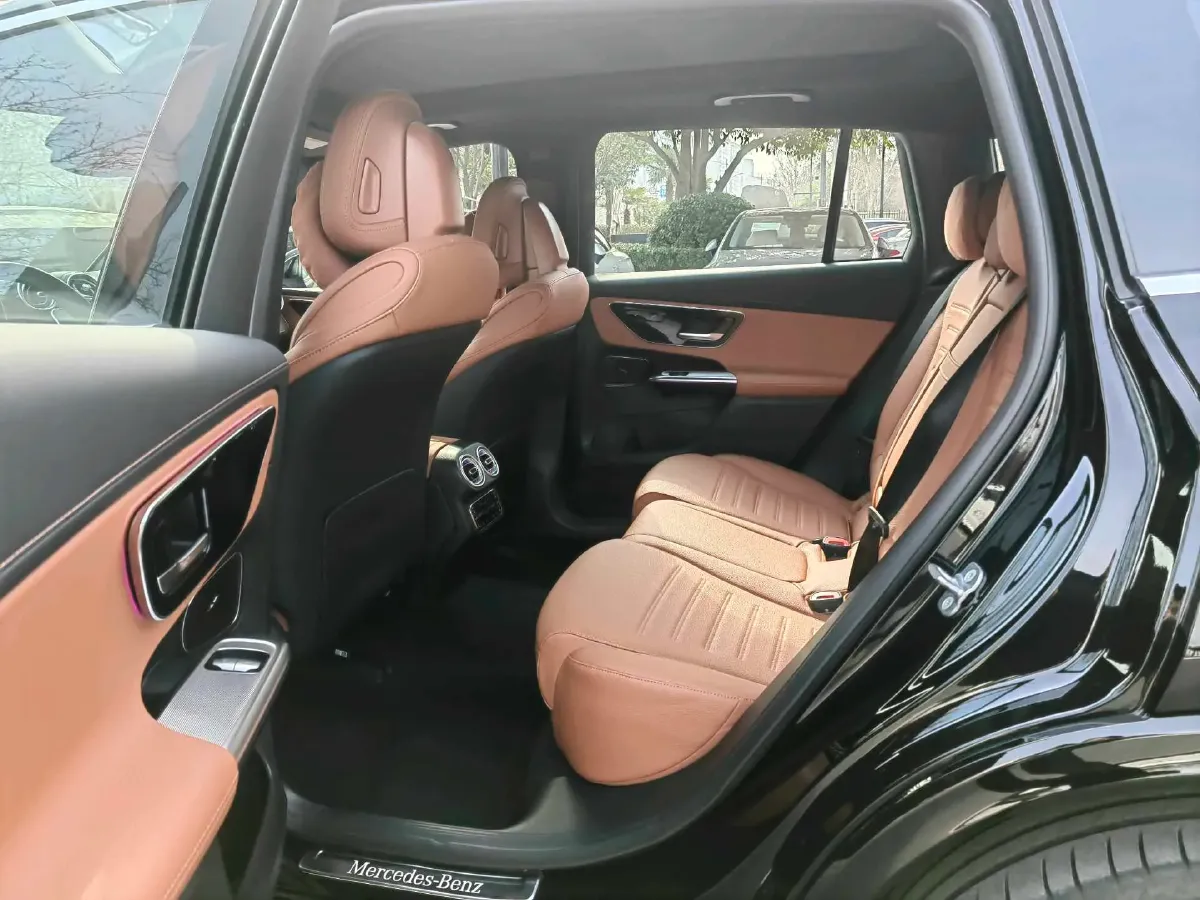 2025 Mercedes-Benz GLC Class 2.0T 204HP L4 9AT PHEV 30.9KWH,autocango,china used car exporter,china ev exporter,chinese used car exporter,chinese used ev exporter