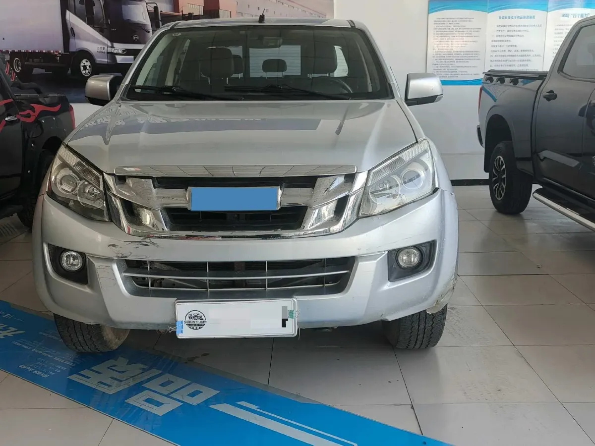 2019 Isuzu LingTuo 2.5T 129HP L4 6MT,autocango,china used car exporter,china ev exporter,chinese used car exporter,chinese used ev exporter
