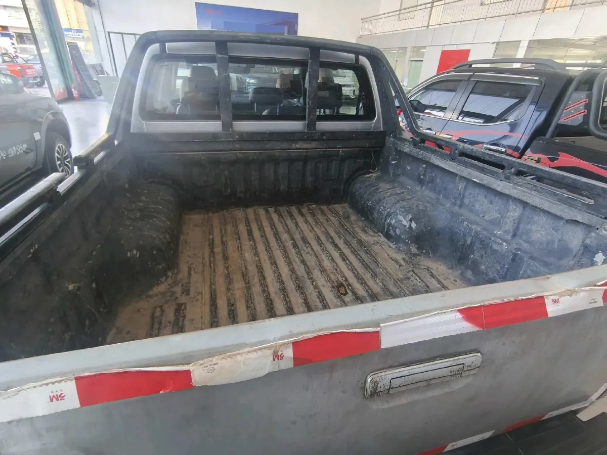 2019 Isuzu LingTuo 2.5T 129HP L4 6MT,autocango,china used car exporter,china ev exporter,chinese used car exporter,chinese used ev exporter