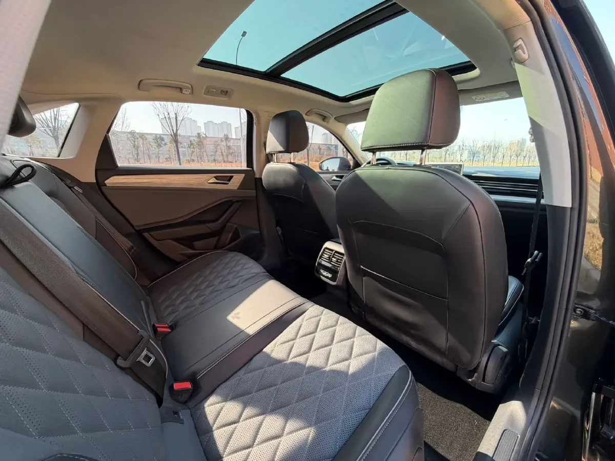 2023 Volkswagen Sagitar 1.4T 150HP L4 7DCT,autocango,china used car exporter,china ev exporter,chinese used car exporter,chinese used ev exporter