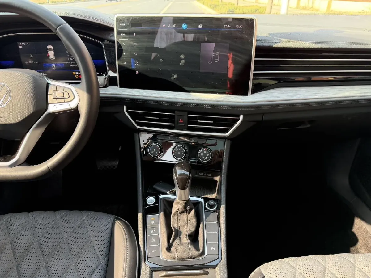 2023 Volkswagen Sagitar 1.4T 150HP L4 7DCT,autocango,china used car exporter,china ev exporter,chinese used car exporter,chinese used ev exporter