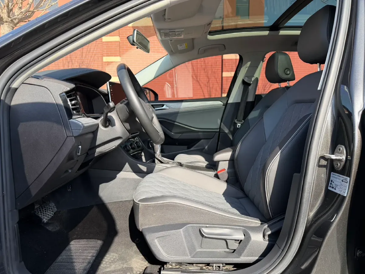 2023 Volkswagen Sagitar 1.4T 150HP L4 7DCT,autocango,china used car exporter,china ev exporter,chinese used car exporter,chinese used ev exporter