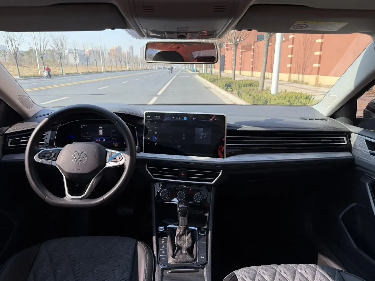 2023 Volkswagen Sagitar 1.4T 150HP L4 7DCT,autocango,china used car exporter,china ev exporter,chinese used car exporter,chinese used ev exporter