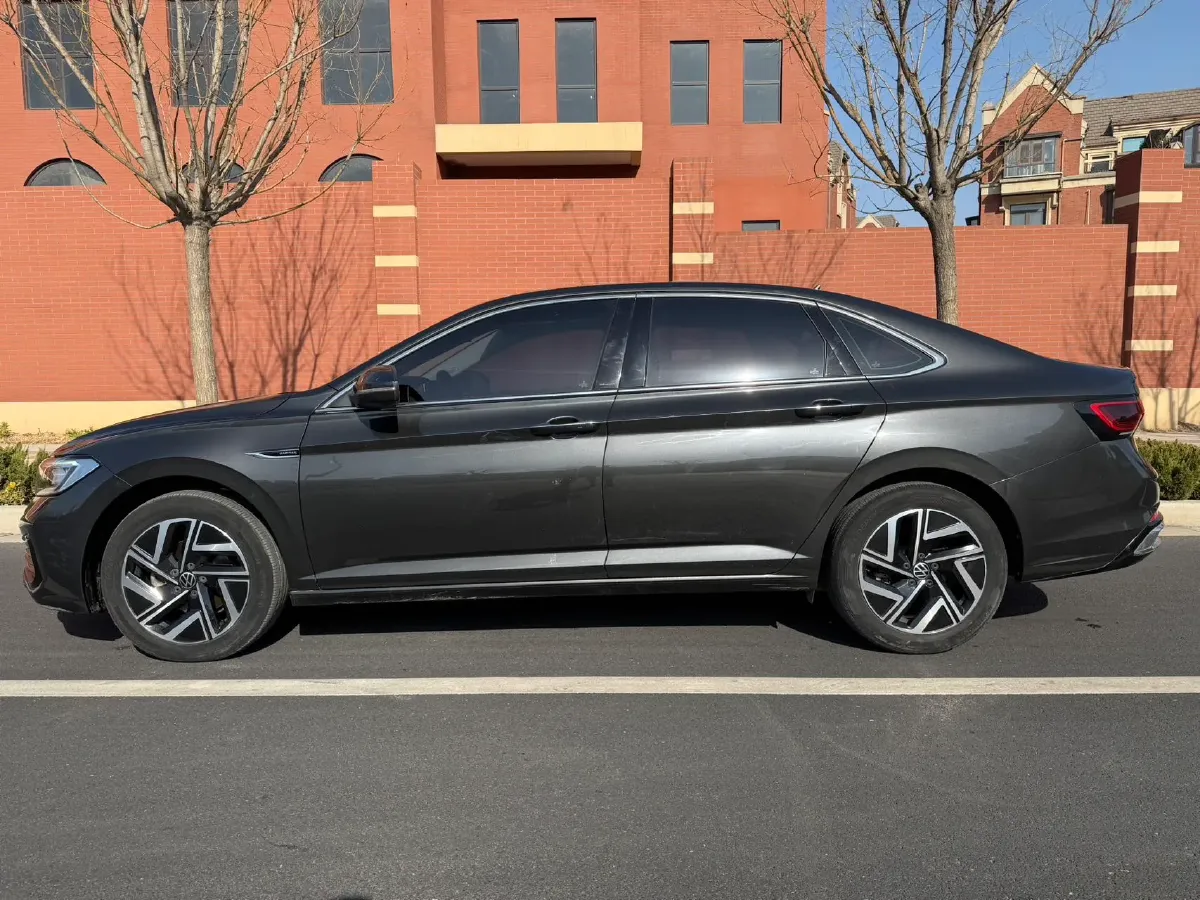 2023 Volkswagen Sagitar 1.4T 150HP L4 7DCT,autocango,china used car exporter,china ev exporter,chinese used car exporter,chinese used ev exporter