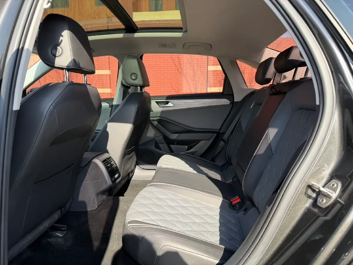 2023 Volkswagen Sagitar 1.4T 150HP L4 7DCT,autocango,china used car exporter,china ev exporter,chinese used car exporter,chinese used ev exporter