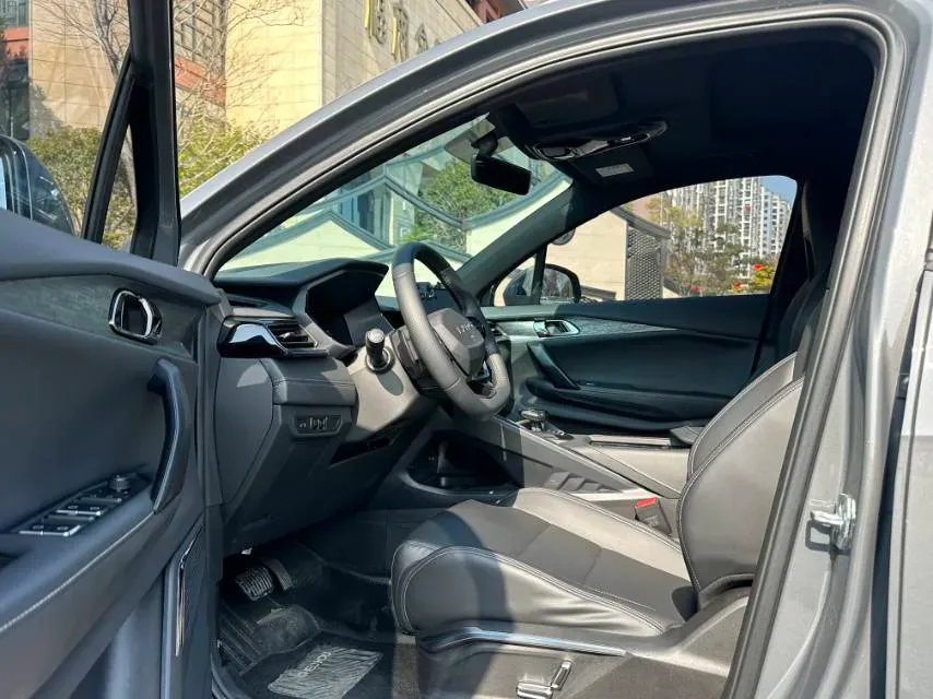 2023 LYNK&CO 06 1.5T 181HP L4 7DCT,autocango,china used car exporter,china ev exporter,chinese used car exporter,chinese used ev exporter