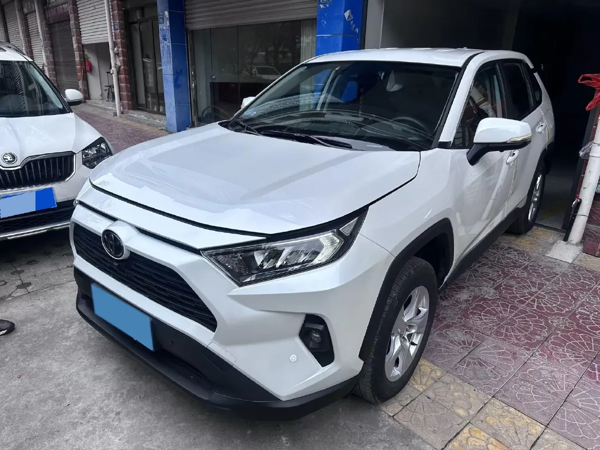 2023 Toyota RAV4 2.0L 171HP L4 CVT,autocango,china used car exporter,china ev exporter,chinese used car exporter,chinese used ev exporter