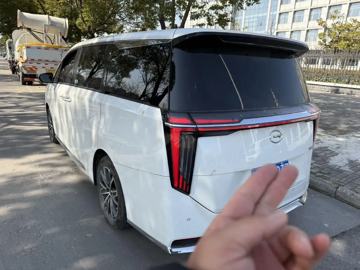 2023 GAC Trumpchi M8 2.0T 252HP L4 8AT,autocango,china used car exporter,china ev exporter,chinese used car exporter,chinese used ev exporter