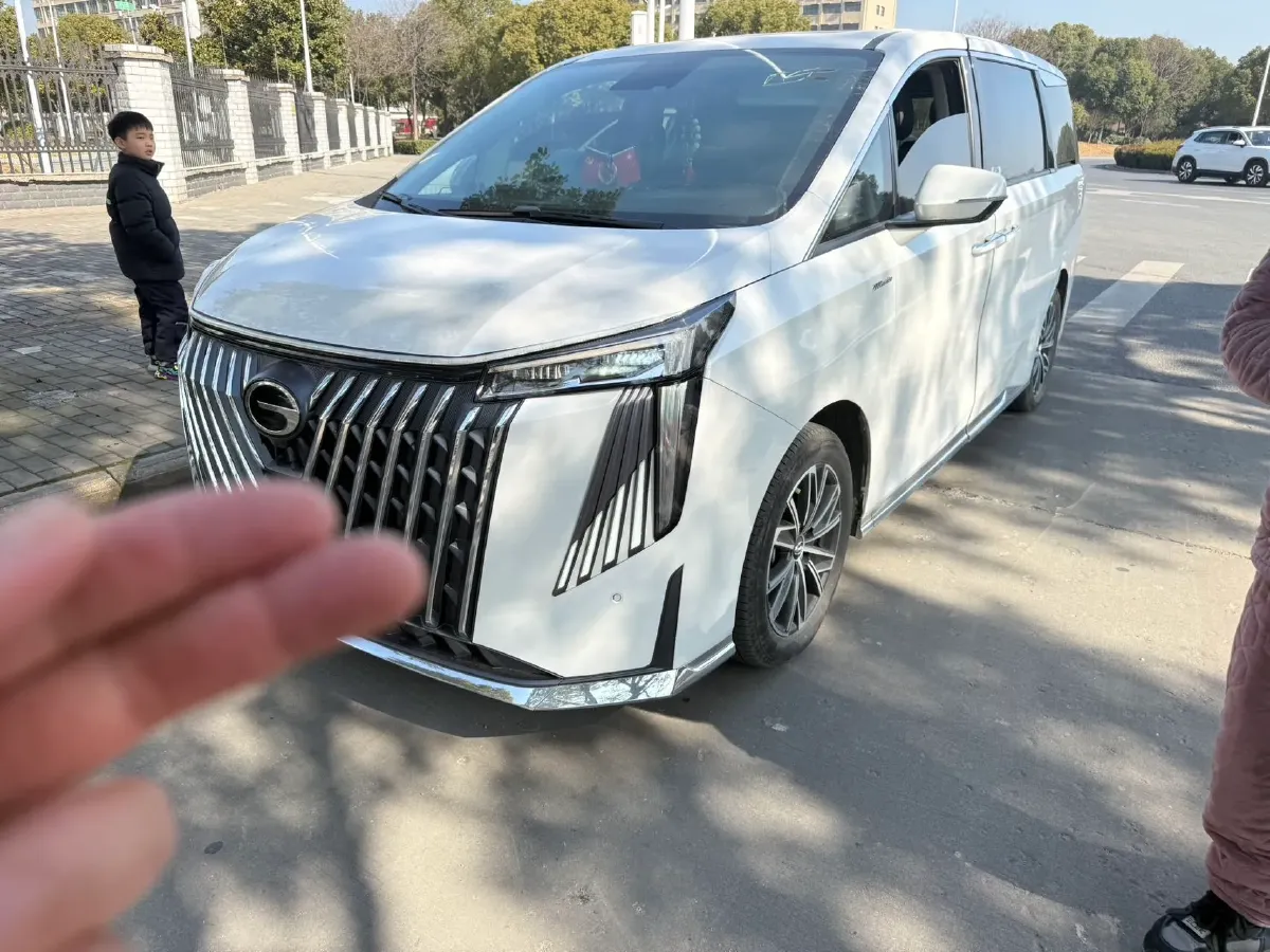 2023 GAC Trumpchi M8 2.0T 252HP L4 8AT,autocango,china used car exporter,china ev exporter,chinese used car exporter,chinese used ev exporter