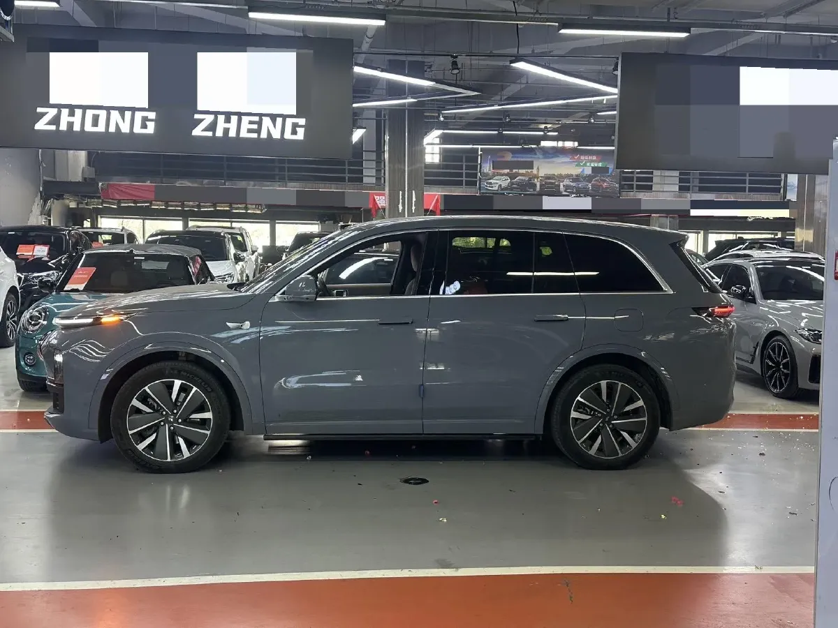 2025 Li L8 Range Extended 154HP REEV,autocango,china used car exporter,china ev exporter,chinese used car exporter,chinese used ev exporter