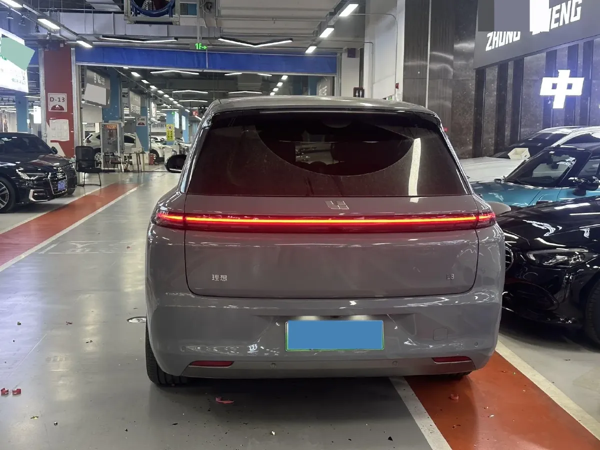 2025 Li L8 Range Extended 154HP REEV,autocango,china used car exporter,china ev exporter,chinese used car exporter,chinese used ev exporter