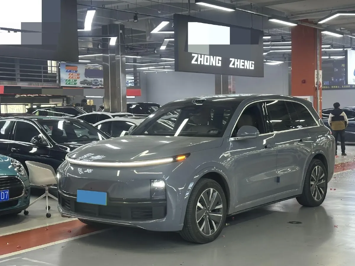 2025 Li L8 Range Extended 154HP REEV,autocango,china used car exporter,china ev exporter,chinese used car exporter,chinese used ev exporter