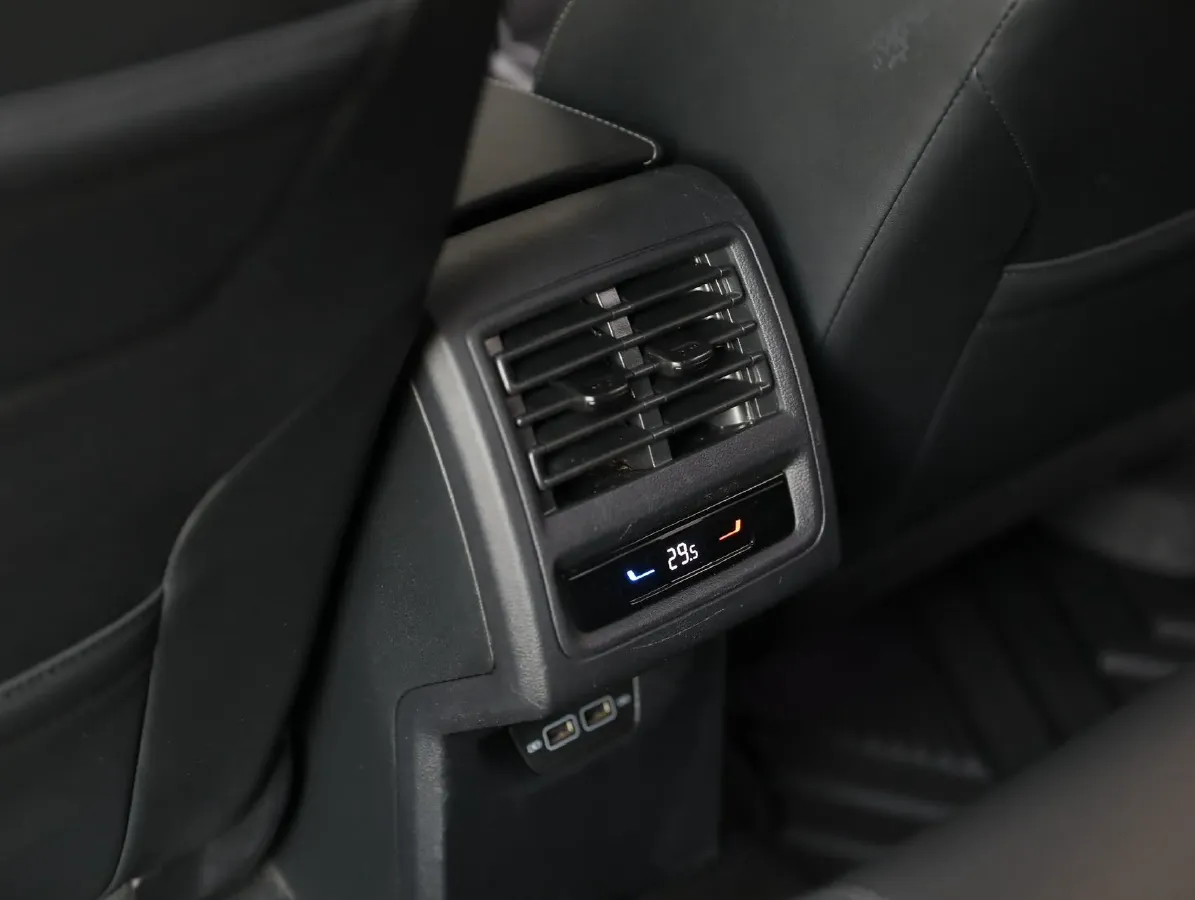 2021 Volkswagen Golf 1.4T 150HP L4 7DCT,autocango,china used car exporter,china ev exporter,chinese used car exporter,chinese used ev exporter