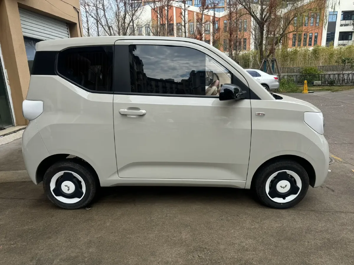 2024 WuLing HongGuang MINI EV BEV 17.3KWH,autocango,china used car exporter,china ev exporter,chinese used car exporter,chinese used ev exporter