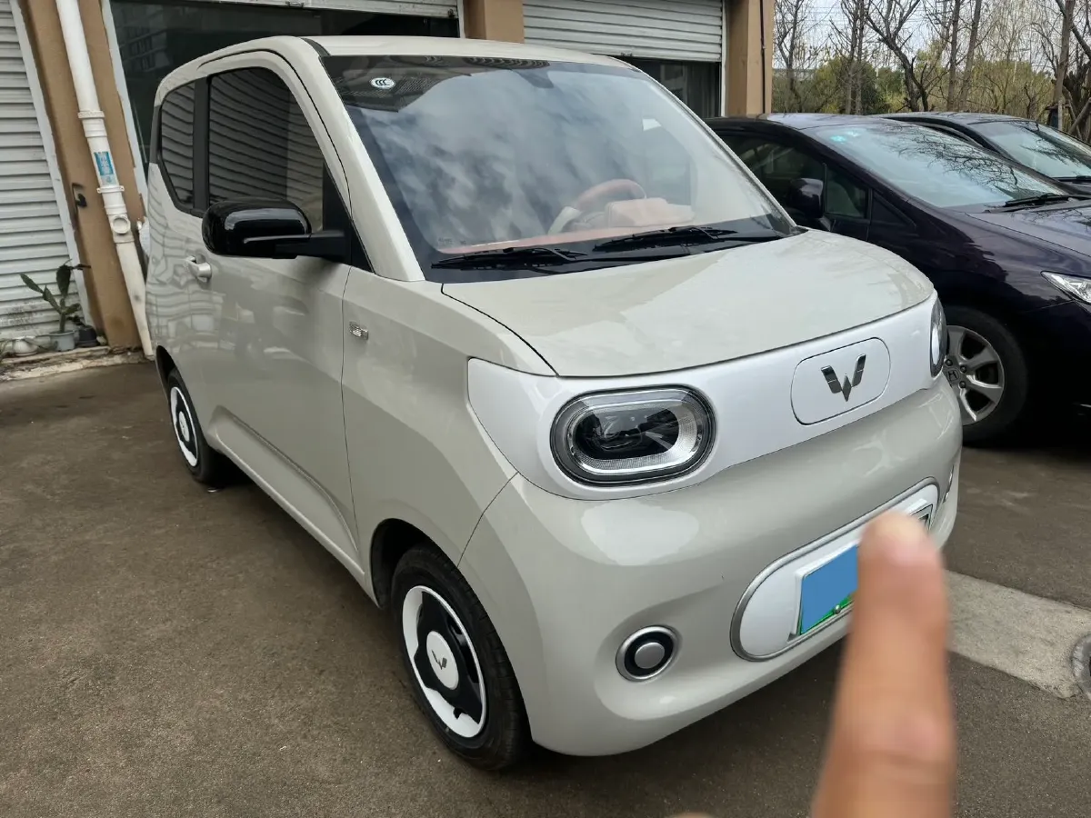 2024 WuLing HongGuang MINI EV BEV 17.3KWH,autocango,china used car exporter,china ev exporter,chinese used car exporter,chinese used ev exporter