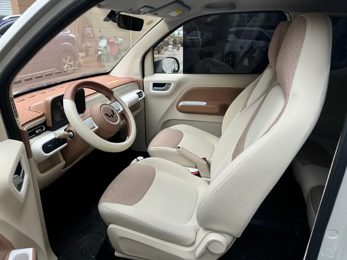 2024 WuLing HongGuang MINI EV BEV 17.3KWH,autocango,china used car exporter,china ev exporter,chinese used car exporter,chinese used ev exporter