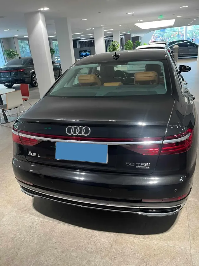 2024 Audi A8 3.0T 286HP V6 8AT,autocango,china used car exporter,china ev exporter,chinese used car exporter,chinese used ev exporter