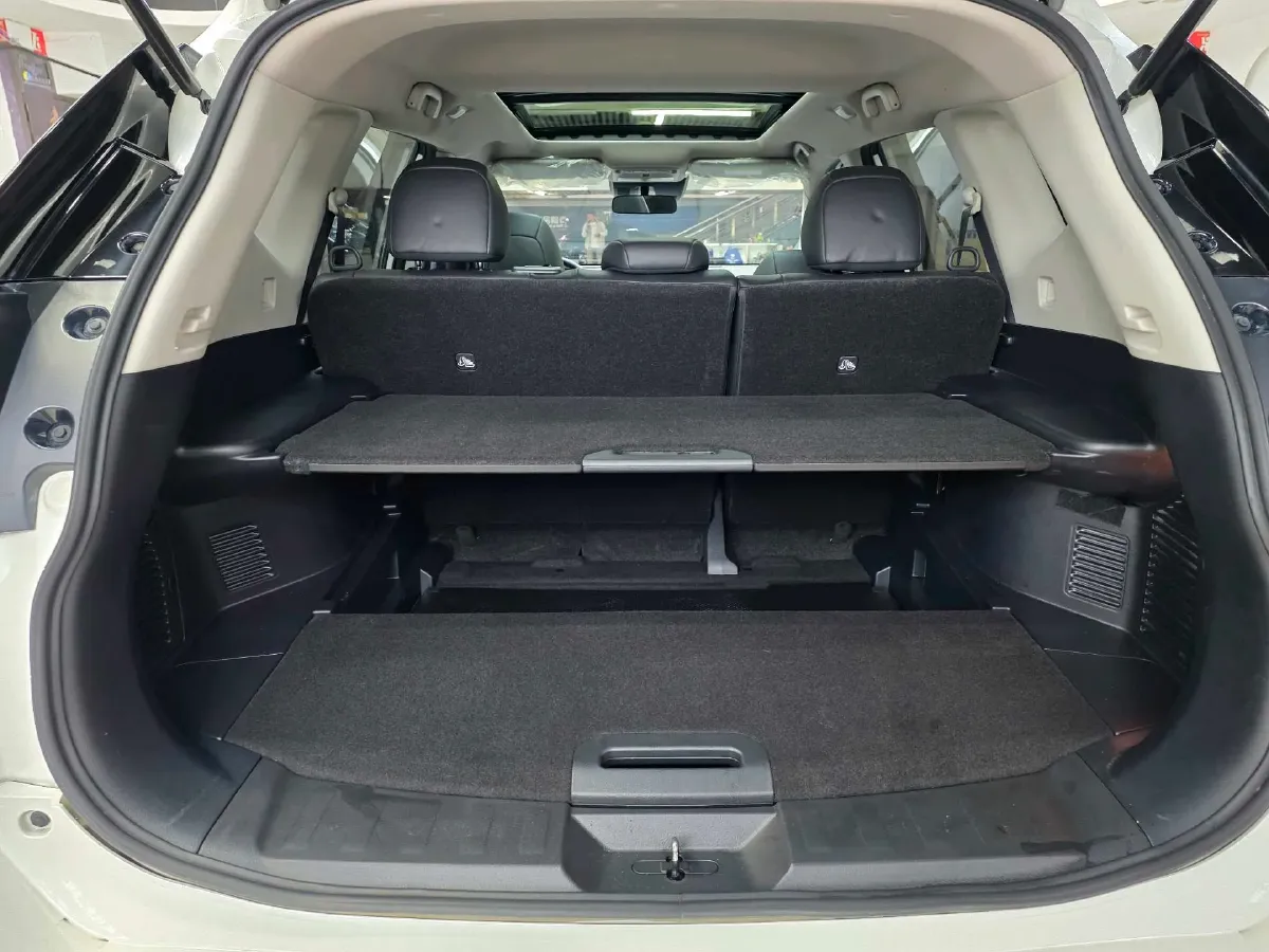 2022 Nissan X-Trail 2.0L 151HP L4 CVT,autocango,china used car exporter,china ev exporter,chinese used car exporter,chinese used ev exporter