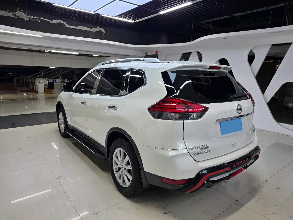 2022 Nissan X-Trail 2.0L 151HP L4 CVT,autocango,china used car exporter,china ev exporter,chinese used car exporter,chinese used ev exporter