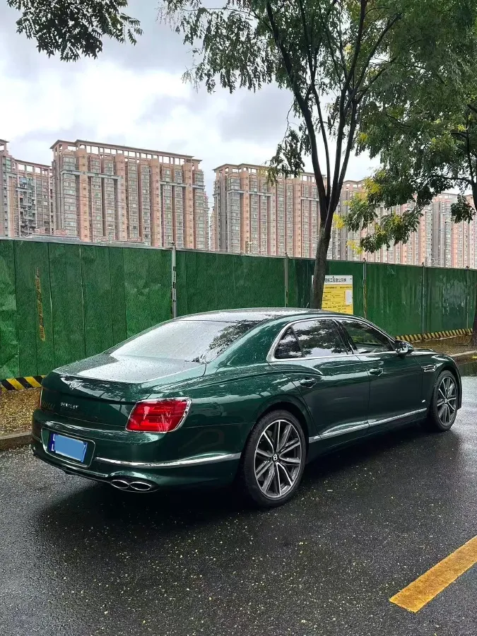 2022 Bentley Flying Spur 4.0T 550HP V8 8DCT,autocango,china used car exporter,china ev exporter,chinese used car exporter,chinese used ev exporter