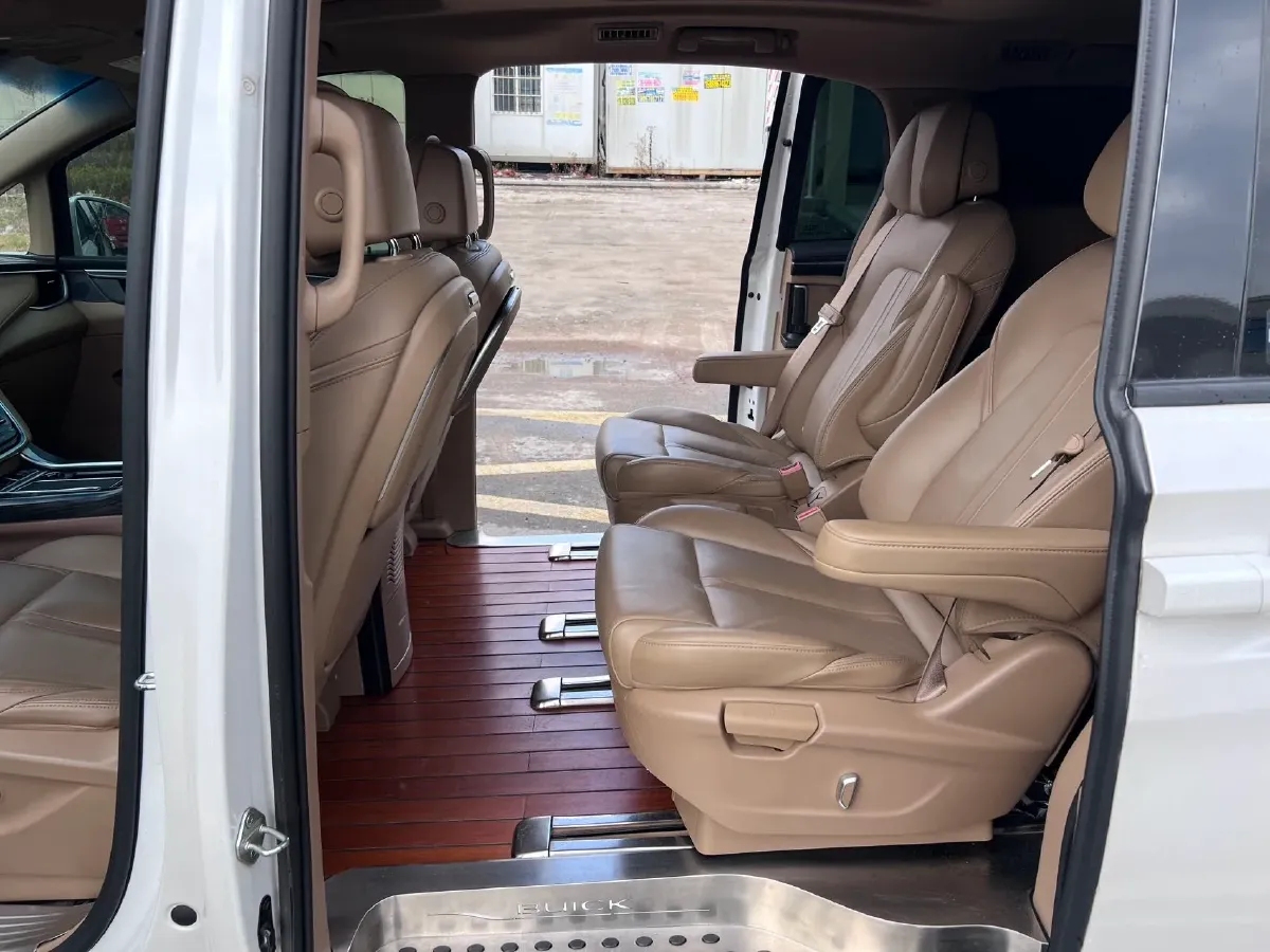 2020 Buick GL8 2.0T 237HP L4 9AT,autocango,china used car exporter,china ev exporter,chinese used car exporter,chinese used ev exporter