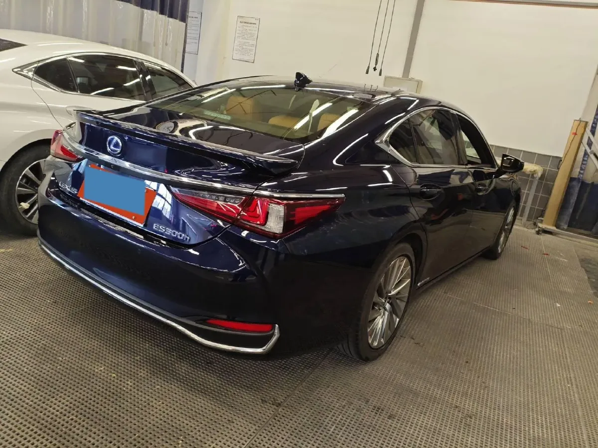 2020 Lexus ES 2.5L 178HP L4 E-CVT Hybrid,autocango,china used car exporter,china ev exporter,chinese used car exporter,chinese used ev exporter