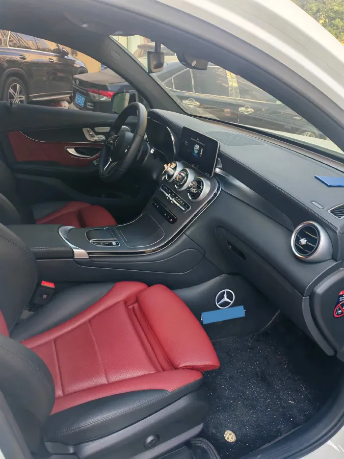 2023 Mercedes-Benz GLC Coupe 2.0T 258HP L4 9AT,autocango,china used car exporter,china ev exporter,chinese used car exporter,chinese used ev exporter