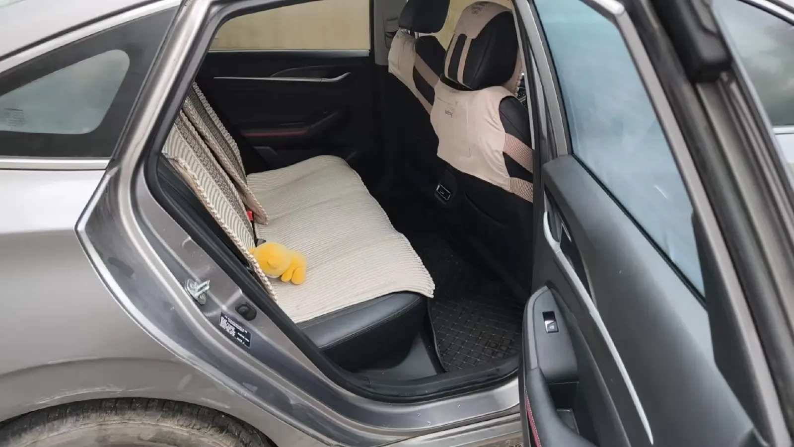 2020 ChangAn Eado 1.4T 158HP L4 7DCT,autocango,china used car exporter,china ev exporter,chinese used car exporter,chinese used ev exporter