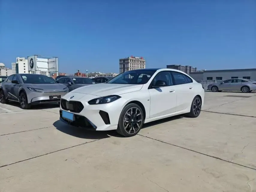 2025 JAC Refine RefineRF8 2.0T 253HP L4 8AT,autocango,china used car exporter,china ev exporter,chinese used car exporter,chinese used ev exporter