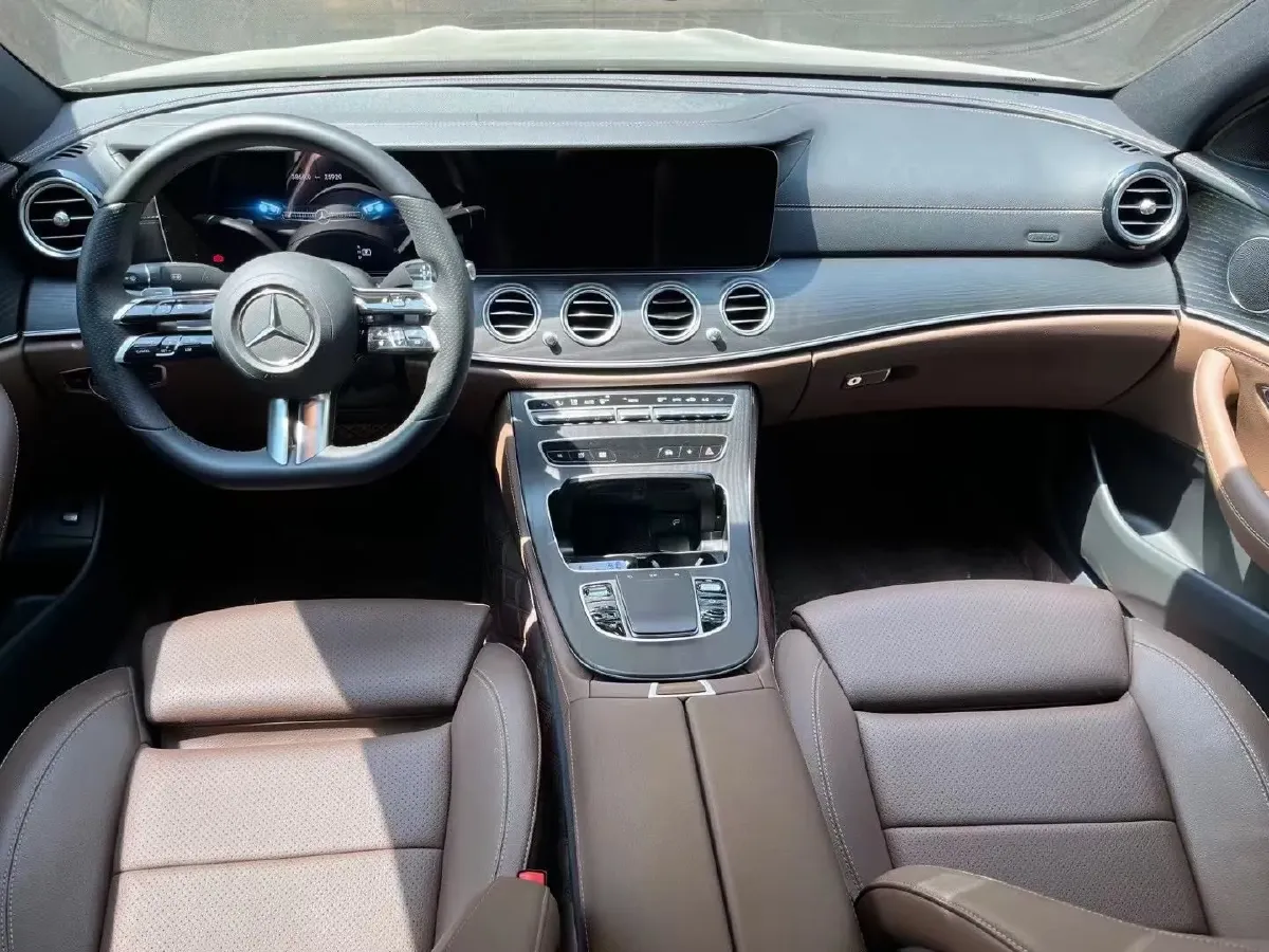 2021 Mercedes-Benz E Class 2.0T 197HP L4 9AT,autocango,china used car exporter,china ev exporter,chinese used car exporter,chinese used ev exporter