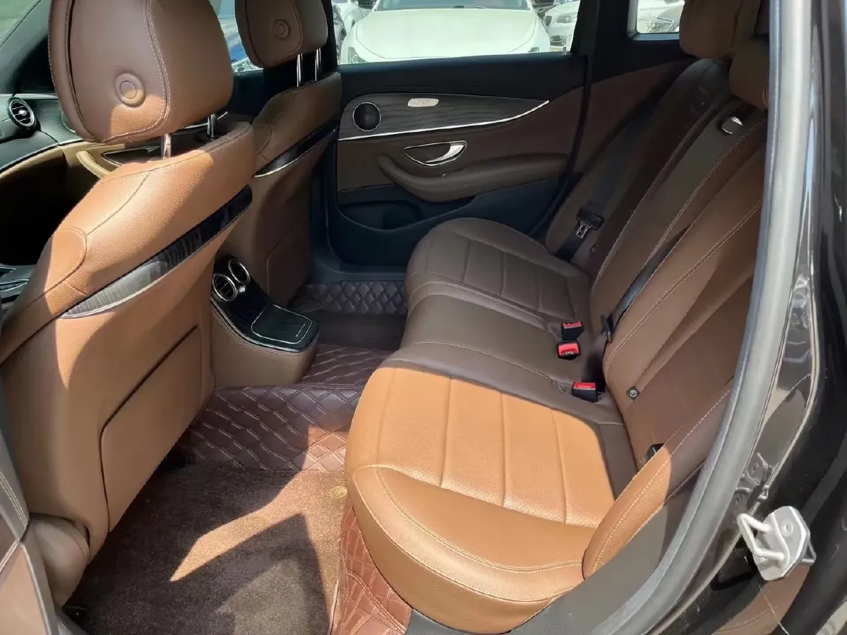 2021 Mercedes-Benz E Class 2.0T 197HP L4 9AT,autocango,china used car exporter,china ev exporter,chinese used car exporter,chinese used ev exporter