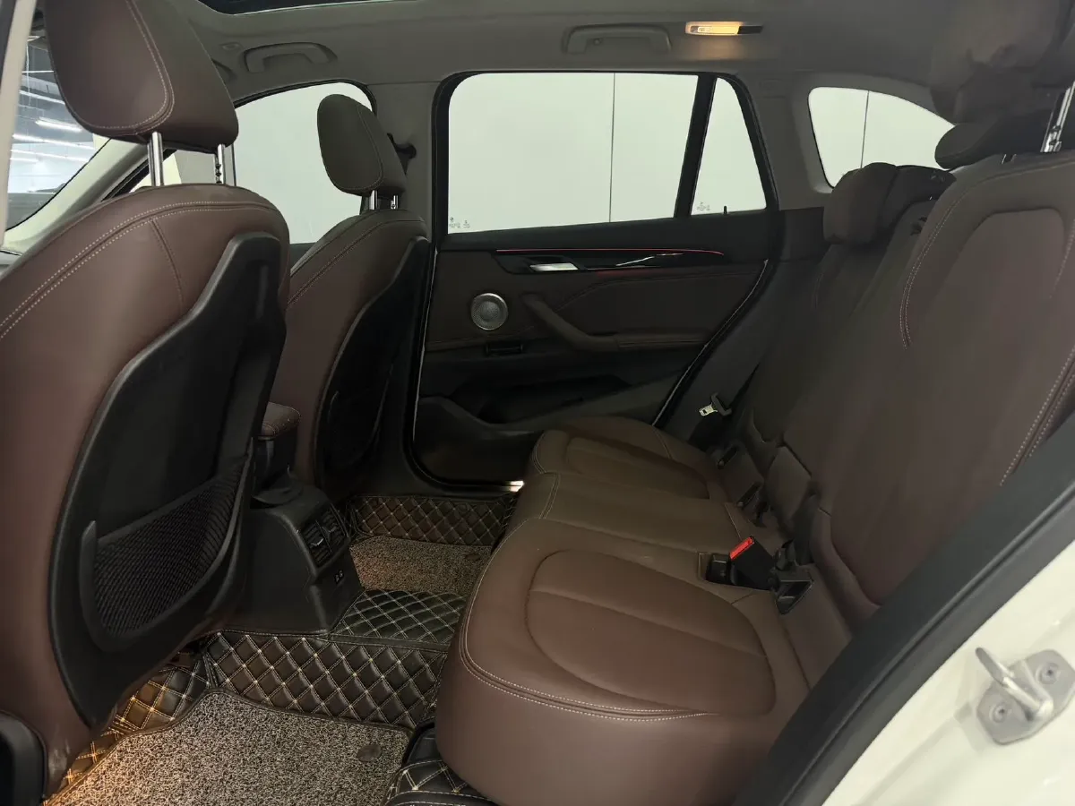 2021 BMW X1 1.5T 140HP L3 7DCT,autocango,china used car exporter,china ev exporter,chinese used car exporter,chinese used ev exporter