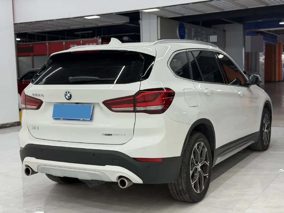 2021 BMW X1 1.5T 140HP L3 7DCT,autocango,china used car exporter,china ev exporter,chinese used car exporter,chinese used ev exporter
