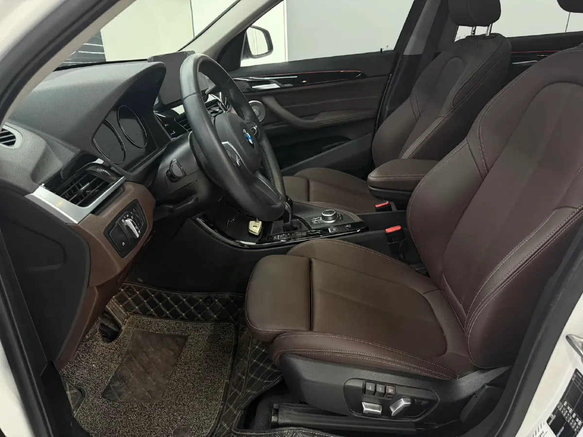 2021 BMW X1 1.5T 140HP L3 7DCT,autocango,china used car exporter,china ev exporter,chinese used car exporter,chinese used ev exporter