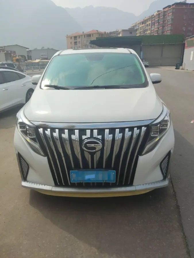 2018 GAC Trumpchi M8 2.0T 201HP L4 6AT,autocango,china used car exporter,china ev exporter,chinese used car exporter,chinese used ev exporter