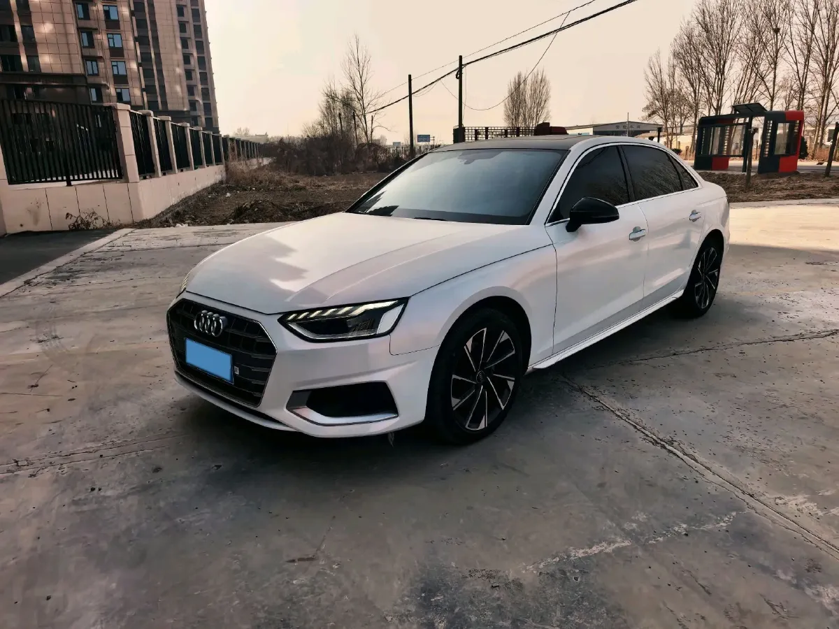 2022 Audi A4L 2.0T 190HP L4 7DCT,autocango,china used car exporter,china ev exporter,chinese used car exporter,chinese used ev exporter