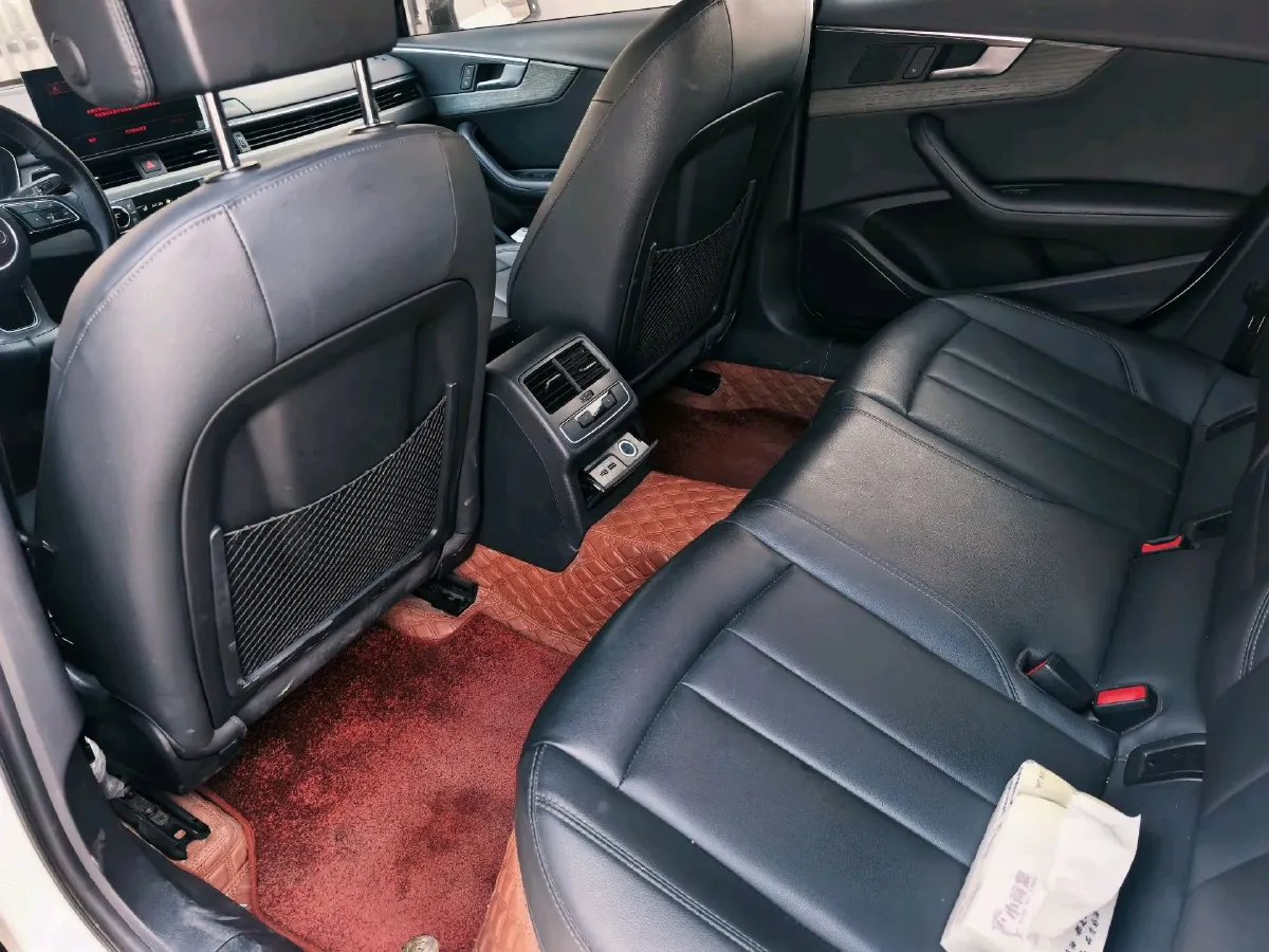 2022 Audi A4L 2.0T 190HP L4 7DCT,autocango,china used car exporter,china ev exporter,chinese used car exporter,chinese used ev exporter