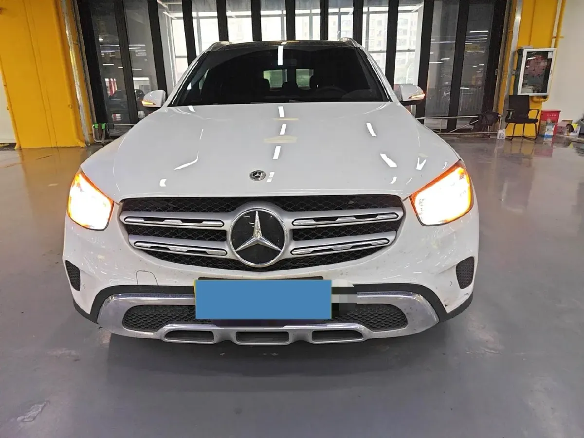 2021 Mercedes-Benz GLC Class 2.0T 197HP L4 9AT,autocango,china used car exporter,china ev exporter,chinese used car exporter,chinese used ev exporter