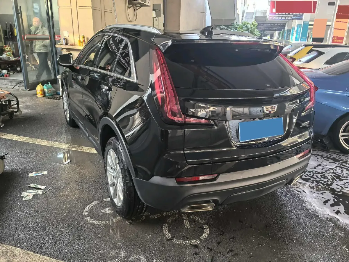 2022 Cadillac XT4 2.0T 237HP L4 9AT,autocango,china used car exporter,china ev exporter,chinese used car exporter,chinese used ev exporter