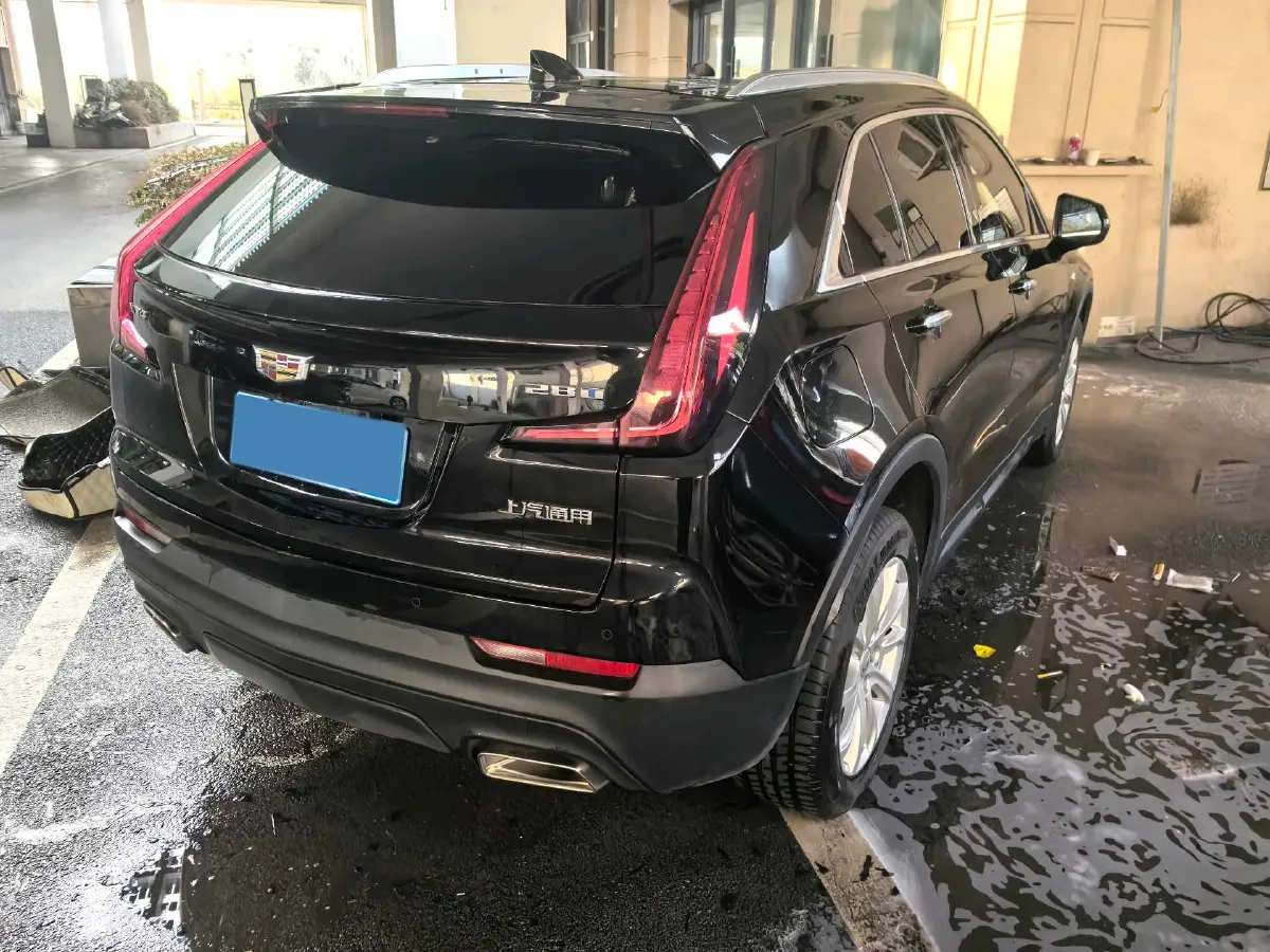 2022 Cadillac XT4 2.0T 237HP L4 9AT,autocango,china used car exporter,china ev exporter,chinese used car exporter,chinese used ev exporter