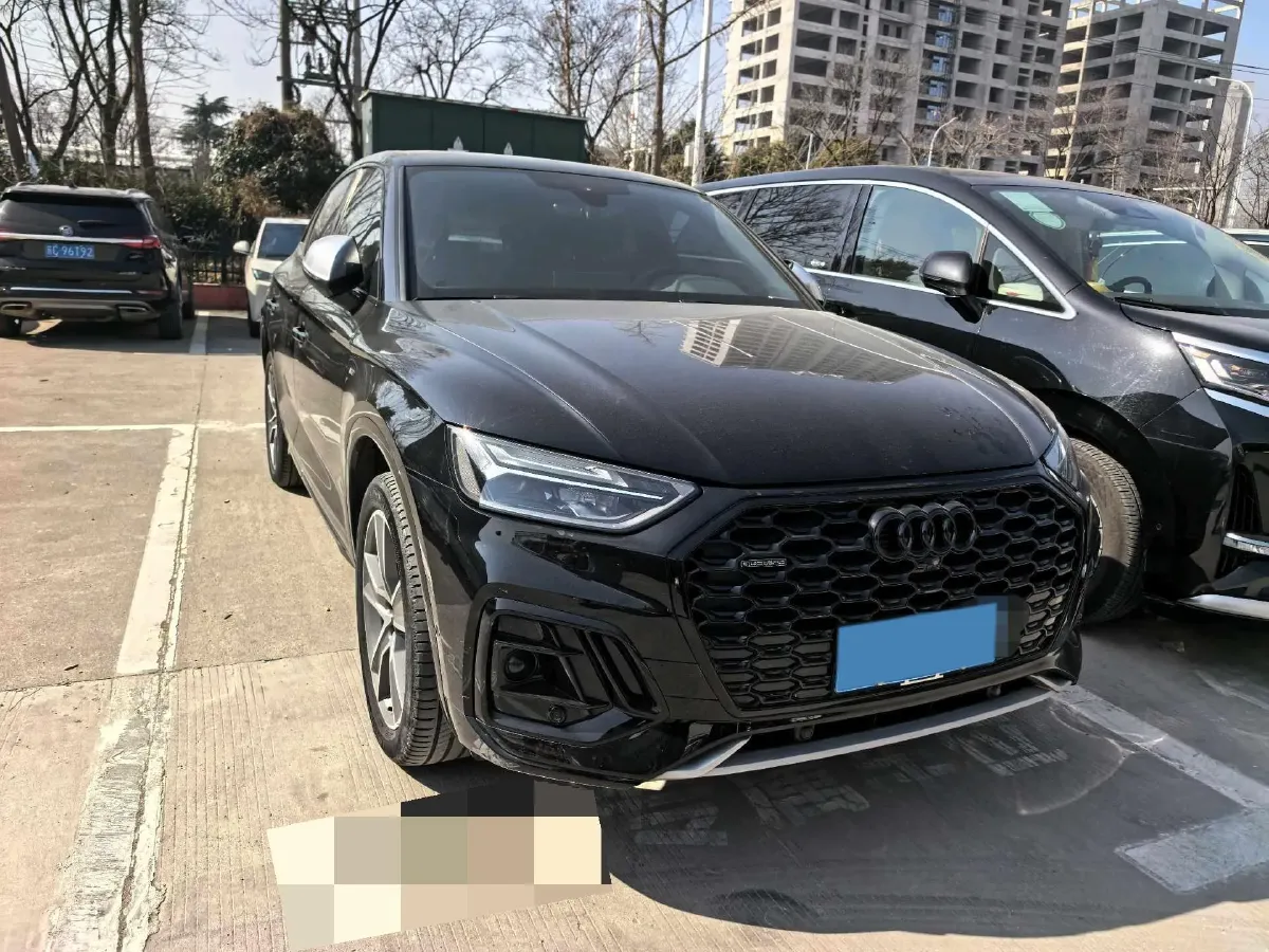 2023 Audi Q5L 2.0T 190HP L4 7DCT,autocango,china used car exporter,china ev exporter,chinese used car exporter,chinese used ev exporter