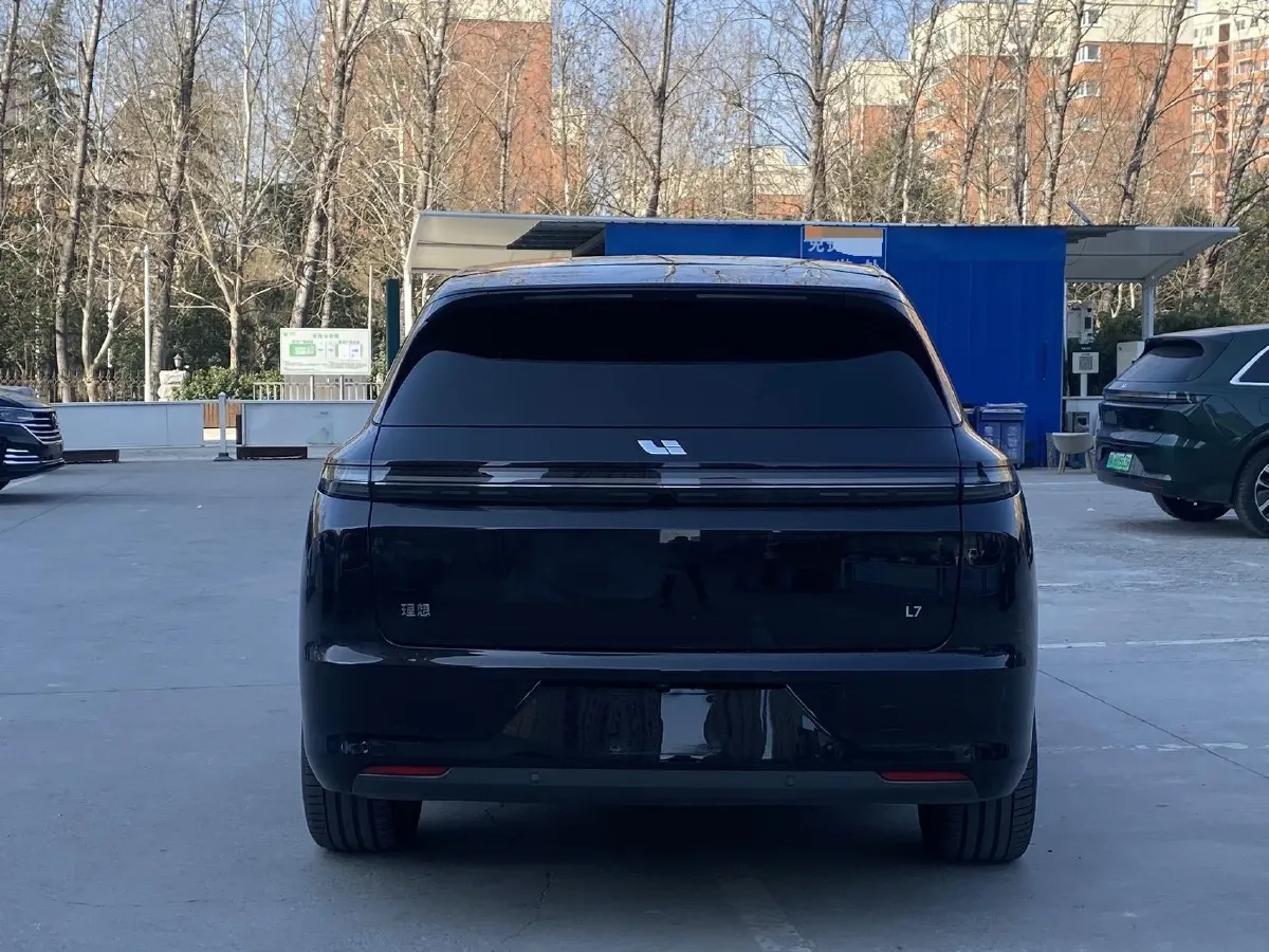 2023 Li L7 Range Extended 154HP REEV 40.9KWH,autocango,china used car exporter,china ev exporter,chinese used car exporter,chinese used ev exporter