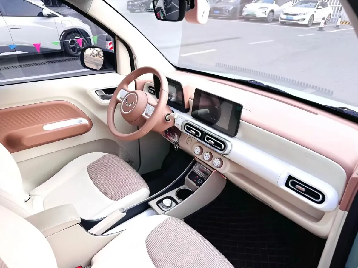 2024 WuLing HongGuang MINI EV BEV 17.3KWH,autocango,china used car exporter,china ev exporter,chinese used car exporter,chinese used ev exporter