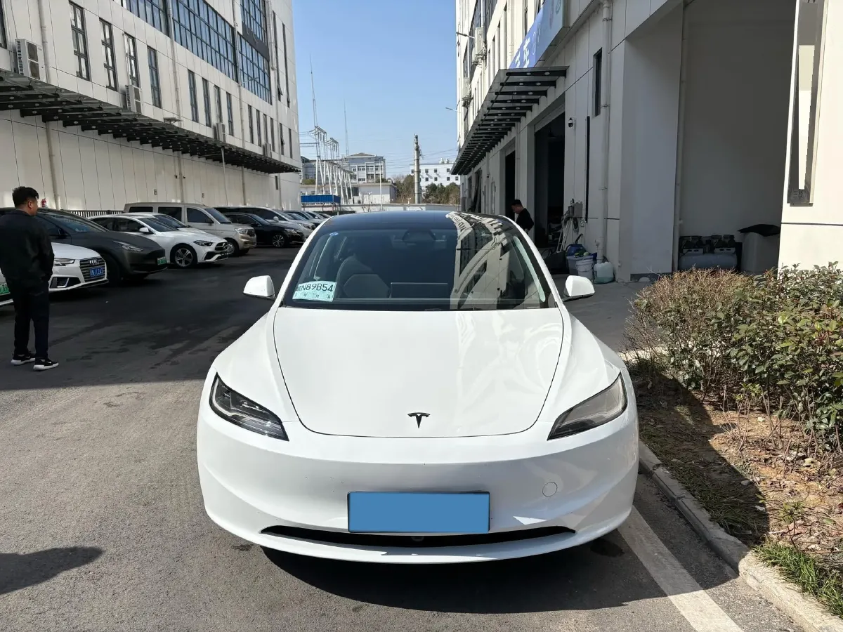 2025 Tesla Model 3 BEV,autocango,china used car exporter,china ev exporter,chinese used car exporter,chinese used ev exporter