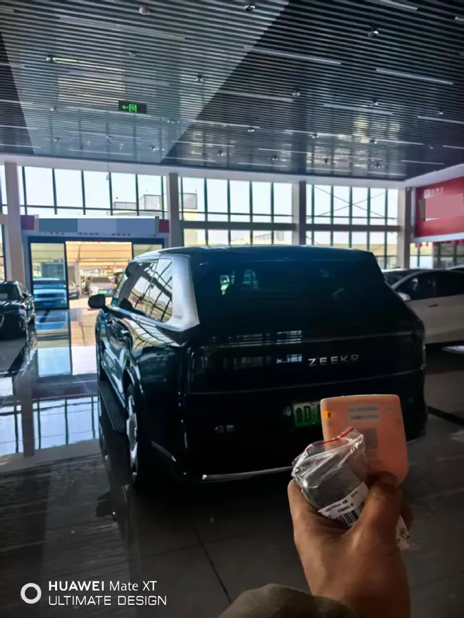 2025 Zeekr 9X 2.0T 279HP L4 1DHT PHEV,autocango,china used car exporter,china ev exporter,chinese used car exporter,chinese used ev exporter