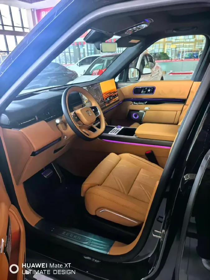 2025 Zeekr 9X 2.0T 279HP L4 1DHT PHEV,autocango,china used car exporter,china ev exporter,chinese used car exporter,chinese used ev exporter