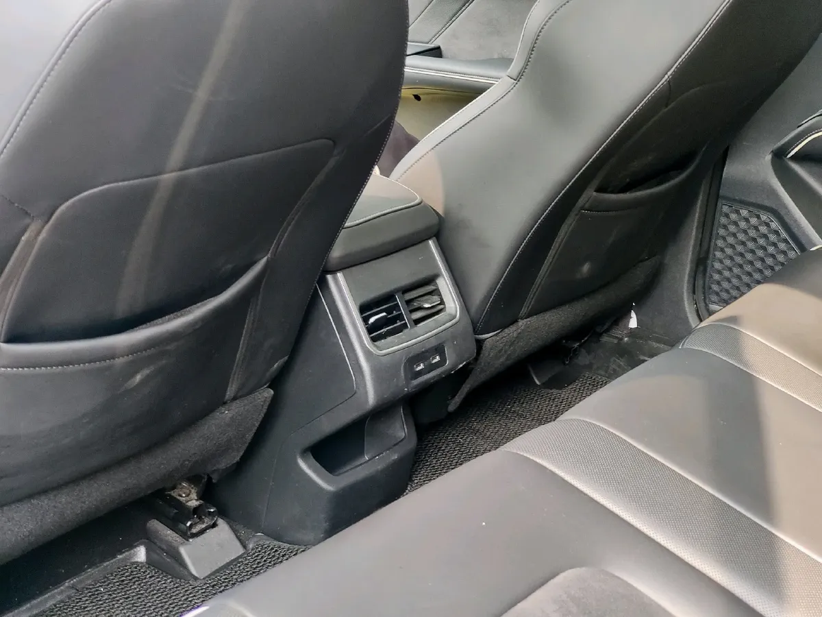 2023 Haval H6 1.5T 150HP L4 7DCT,autocango,china used car exporter,china ev exporter,chinese used car exporter,chinese used ev exporter