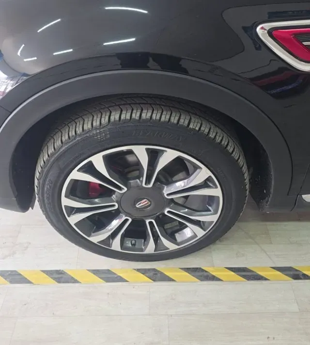 2019 HongQi HS5 2.0T 224HP L4 6AT,autocango,china used car exporter,china ev exporter,chinese used car exporter,chinese used ev exporter